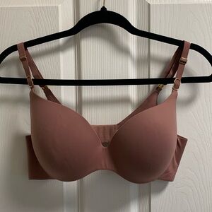Victoria’s Secret Incredible push-up bra in 36C